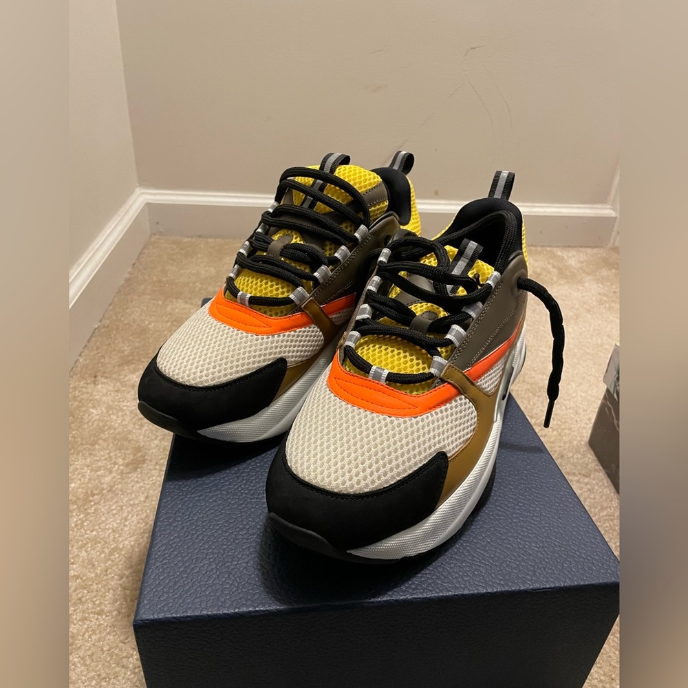 Dior BB22 slightly worn. Size 46 men 13. Runs small. Fits more like a Men’s 12 - Picture 3 of 4